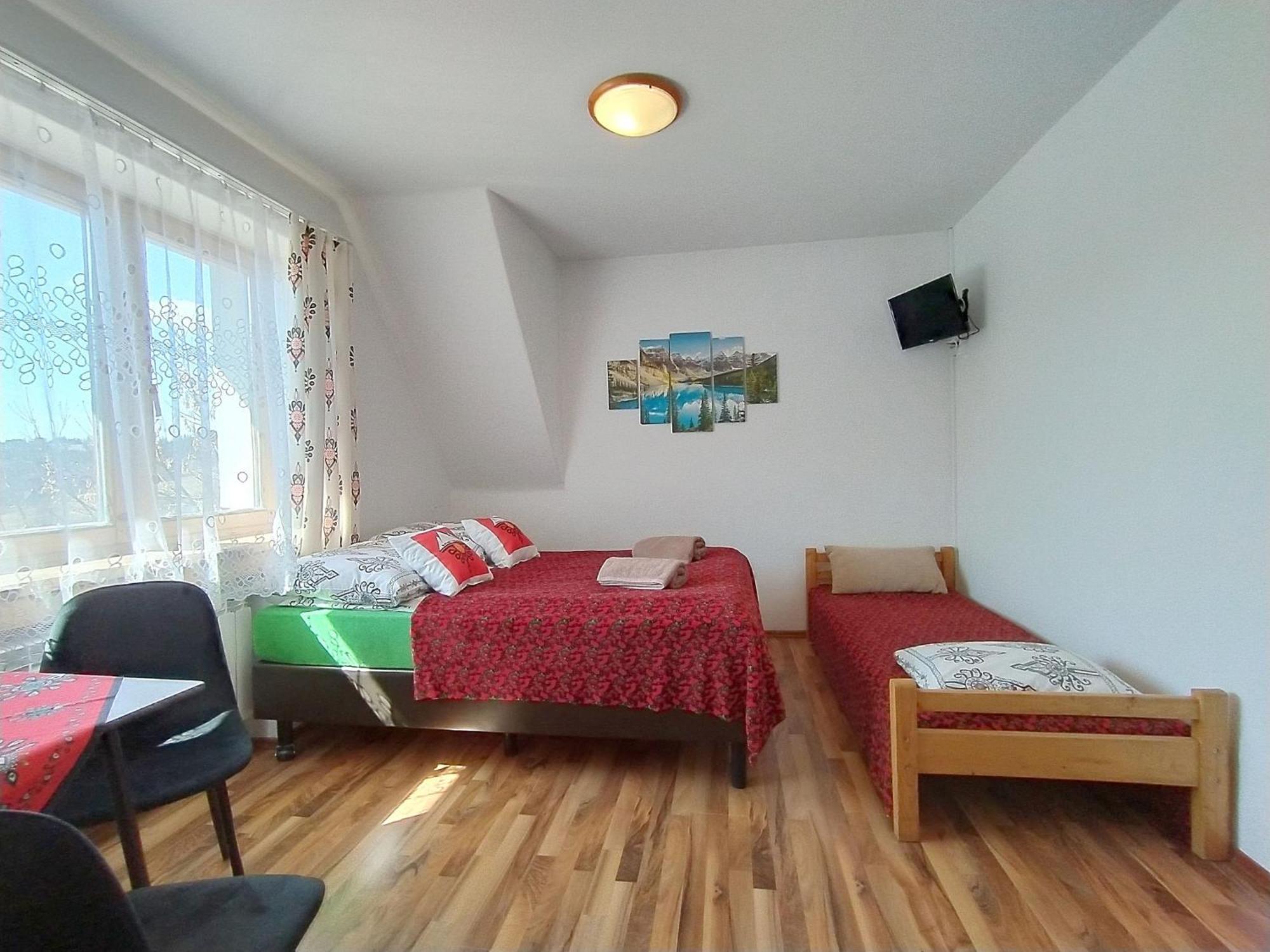 "U Skowronkow" Bed & Breakfast บุโควินา ทัตซานสกา ภายนอก รูปภาพ